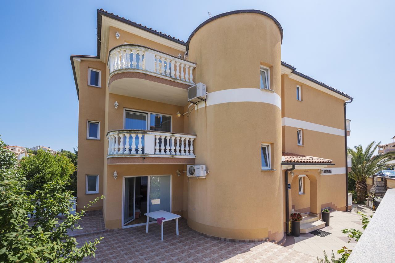 Apartments Canaria Пула Екстериор снимка