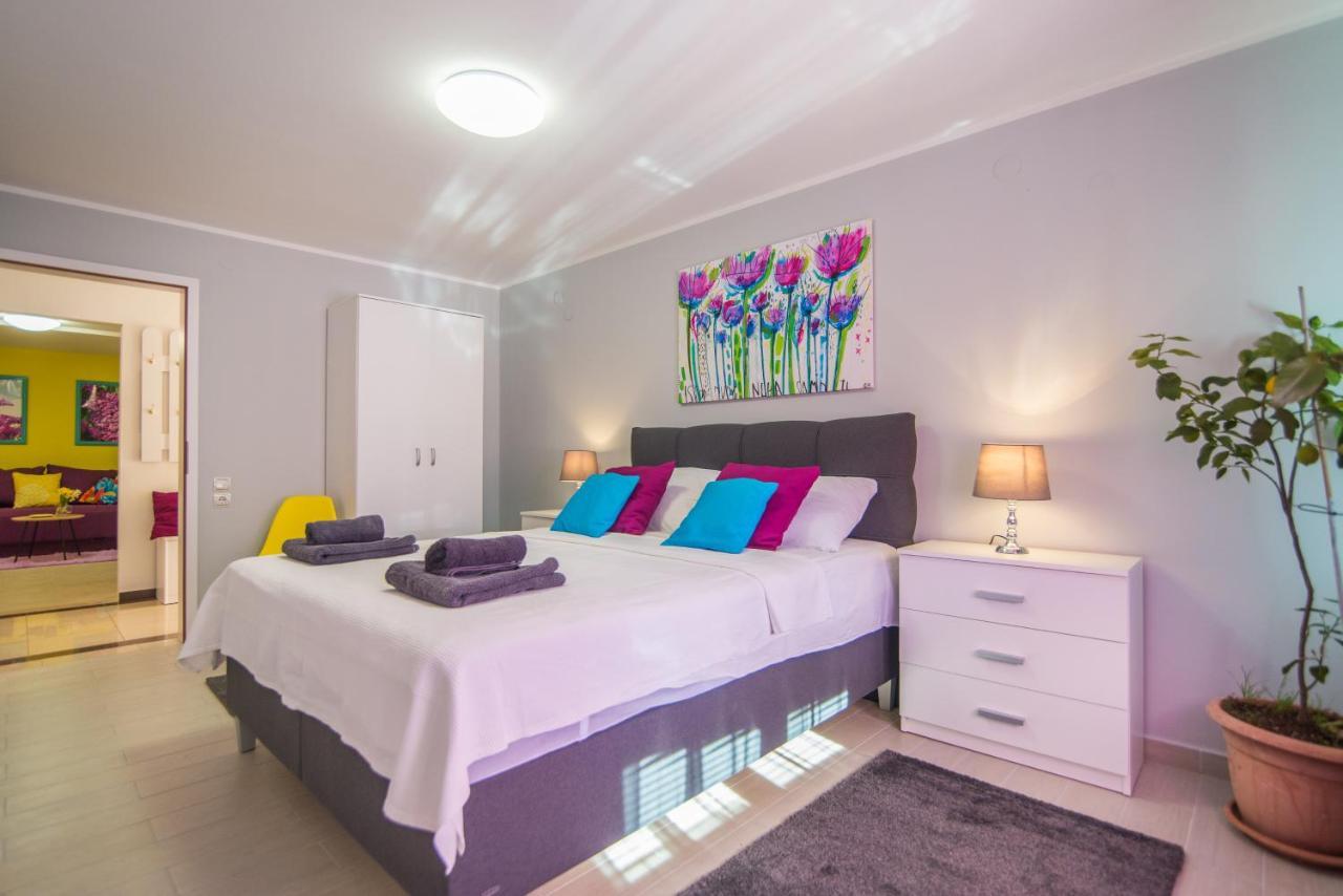 Apartments Canaria Пула Екстериор снимка